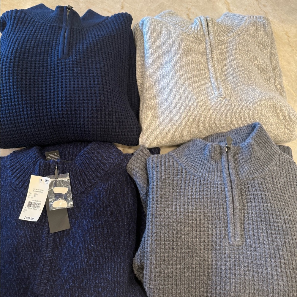 Bloomingdale's Men's Navy and Light Gray Zip-Up Sweater Set